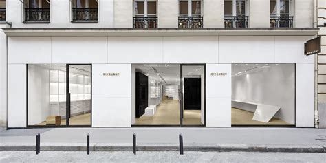 givenchy parigi indirizzo|Faubourg Saint.